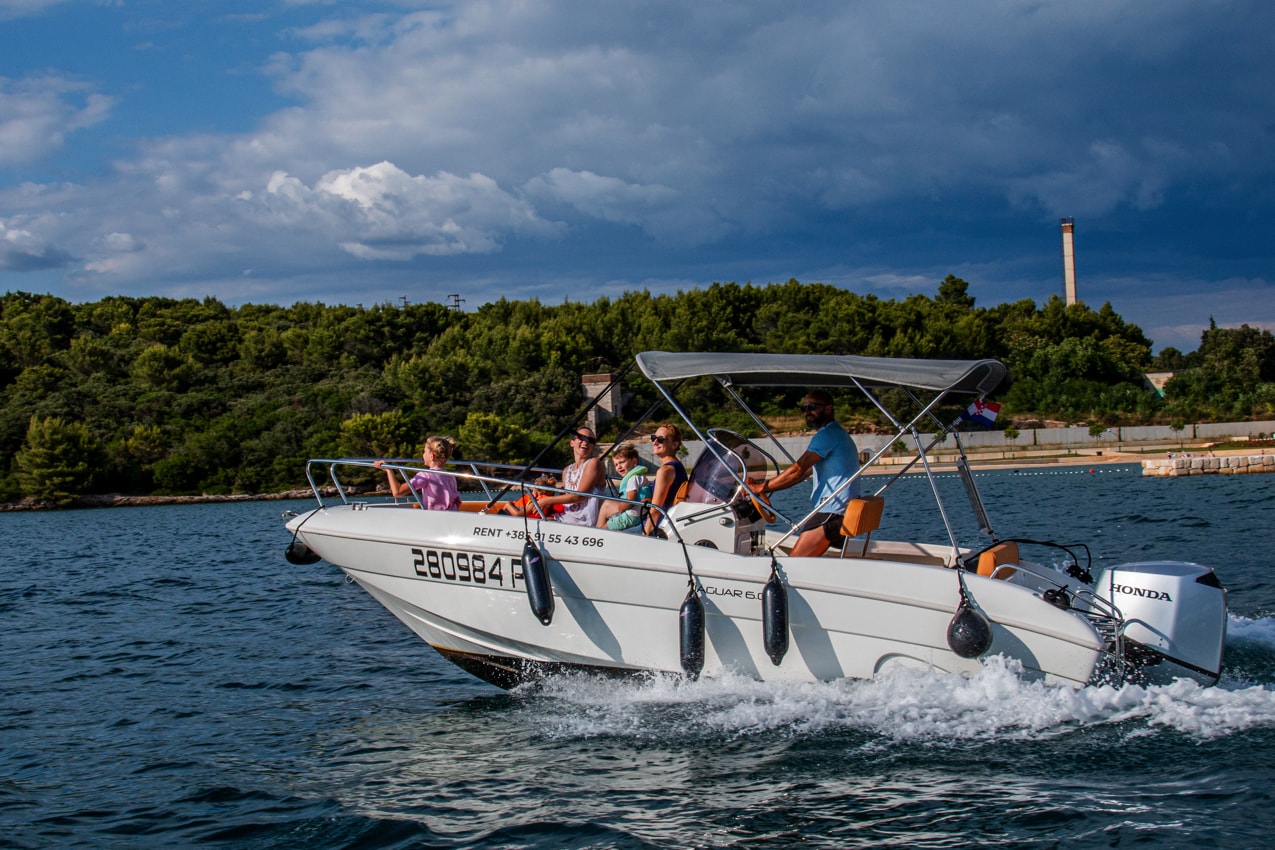 safe boat rentals in pula croatia
